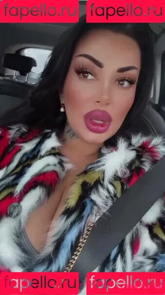 Kristina Karieva / alicia_kristina / kristinkarieva Onlyfans Photo Gallery 