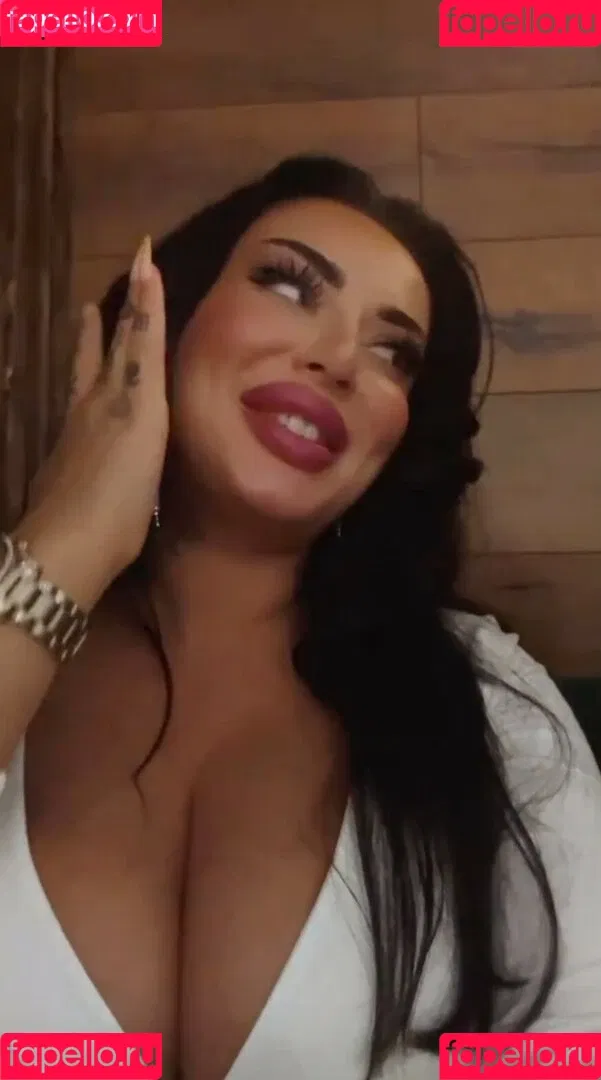 Kristina Karieva / alicia_kristina / kristinkarieva Onlyfans Photo Gallery 