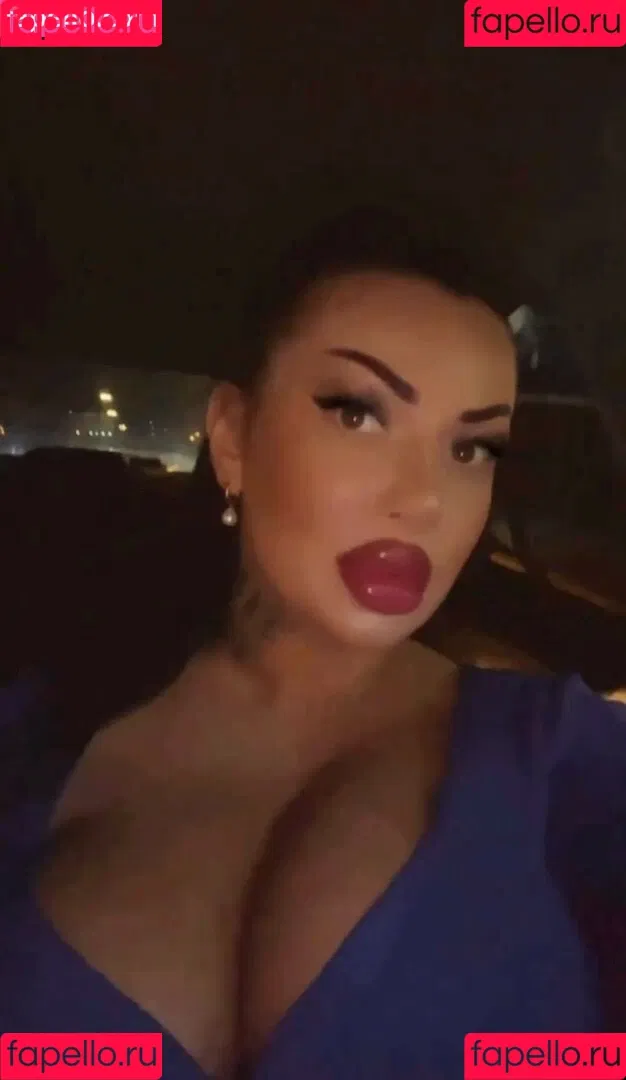 Kristina Karieva / alicia_kristina / kristinkarieva Onlyfans Photo Gallery 