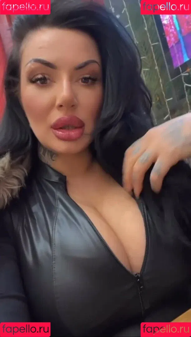 Kristina Karieva / alicia_kristina / kristinkarieva Onlyfans Photo Gallery 