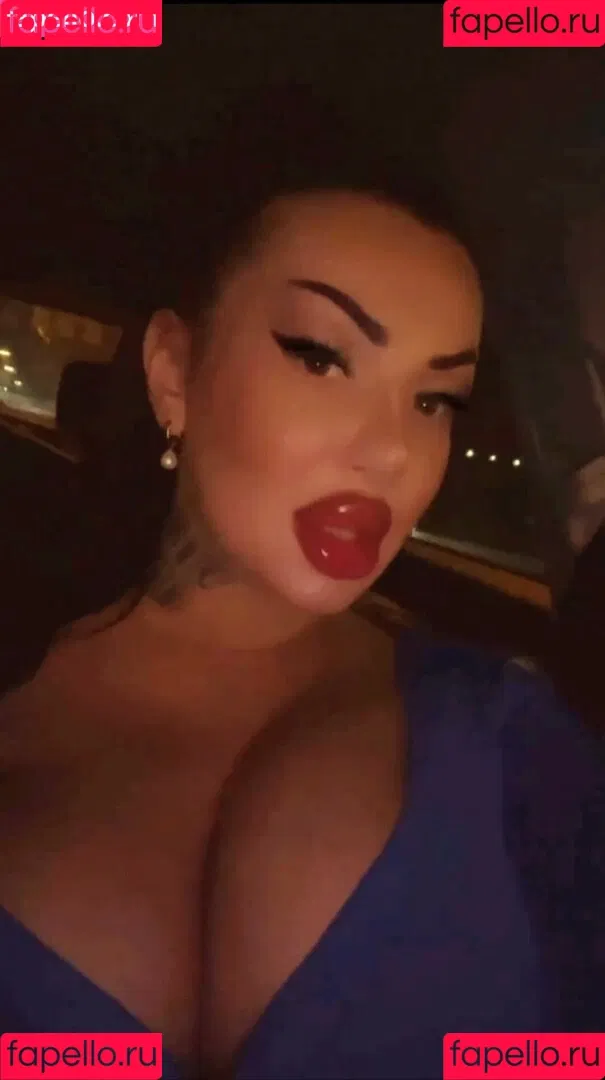 Kristina Karieva / alicia_kristina / kristinkarieva Onlyfans Photo Gallery 