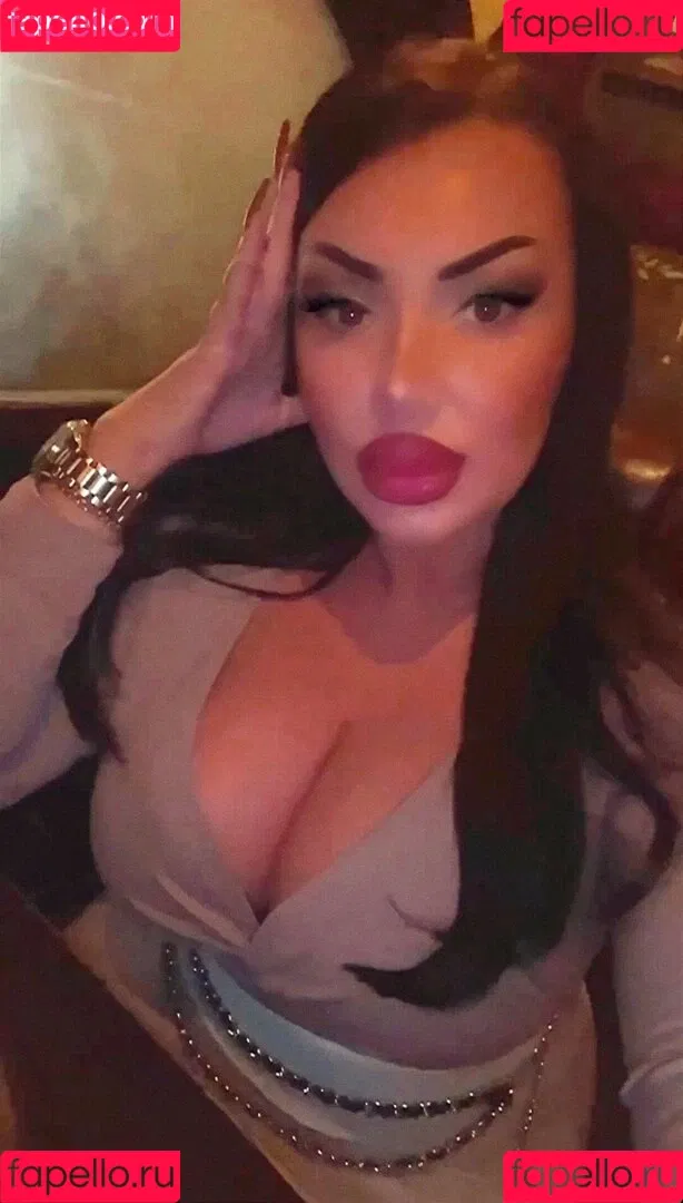 Kristina Karieva / alicia_kristina / kristinkarieva Onlyfans Photo Gallery 