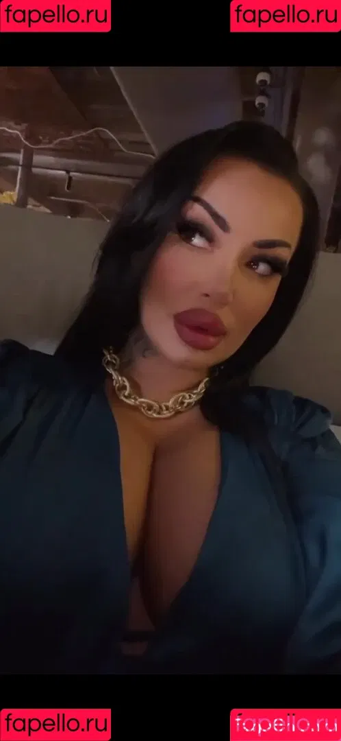 Kristina Karieva / alicia_kristina / kristinkarieva Onlyfans Photo Gallery 