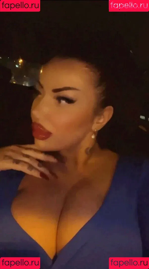 Kristina Karieva / alicia_kristina / kristinkarieva Onlyfans Photo Gallery 