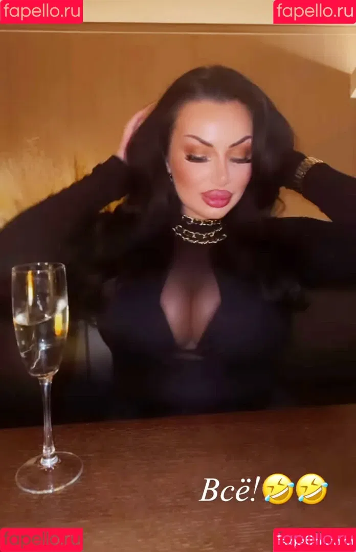 Kristina Karieva / alicia_kristina / kristinkarieva Onlyfans Photo Gallery 