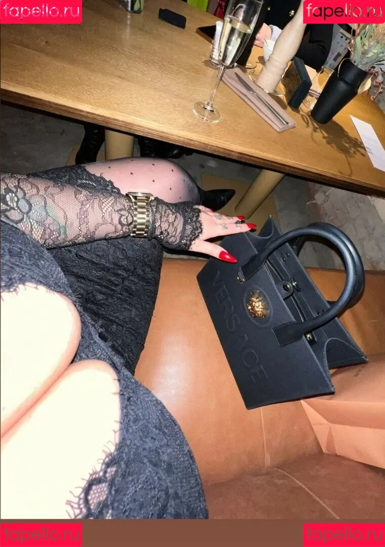 Kristina Karieva / alicia_kristina / kristinkarieva Onlyfans Photo Gallery 