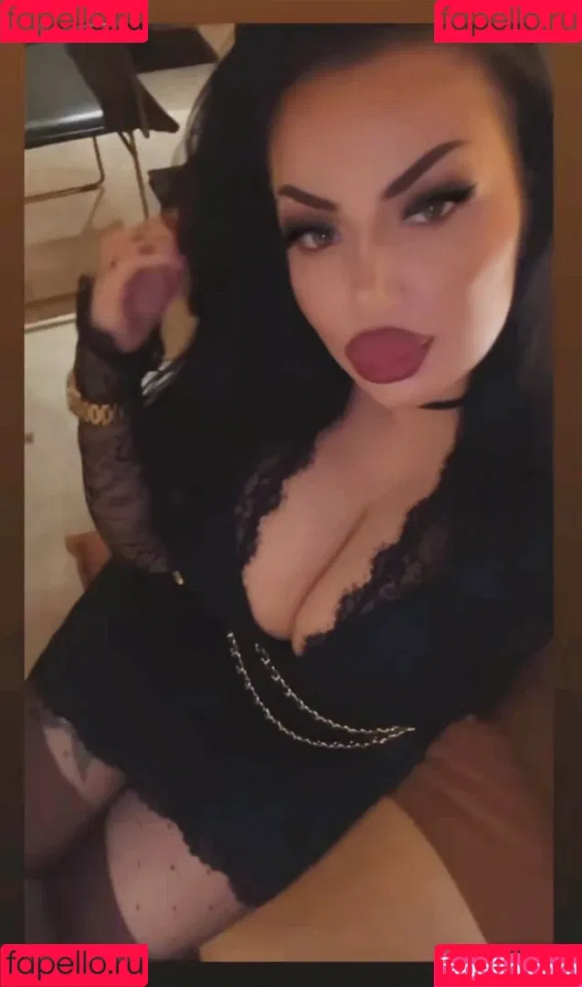 Kristina Karieva / alicia_kristina / kristinkarieva Onlyfans Photo Gallery 