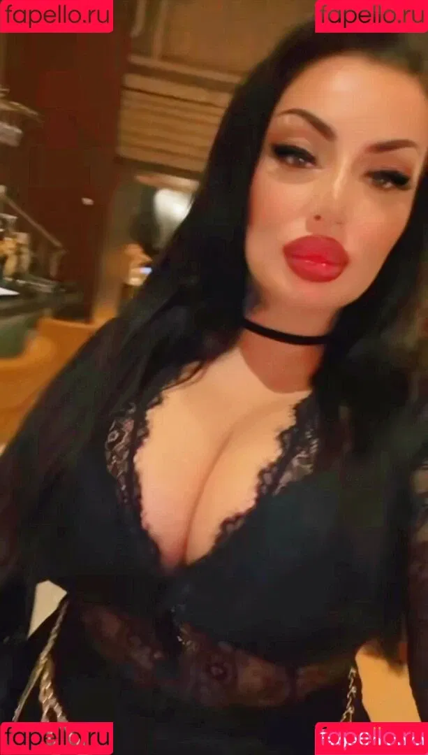 Kristina Karieva / alicia_kristina / kristinkarieva Onlyfans Photo Gallery 