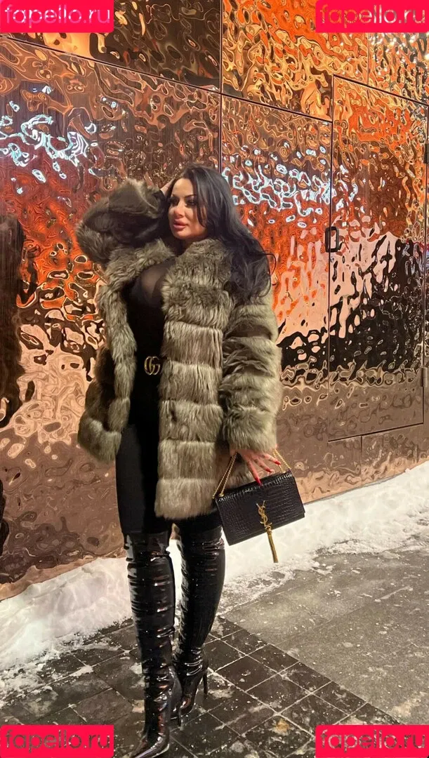 Kristina Karieva / alicia_kristina / kristinkarieva Onlyfans Photo Gallery 