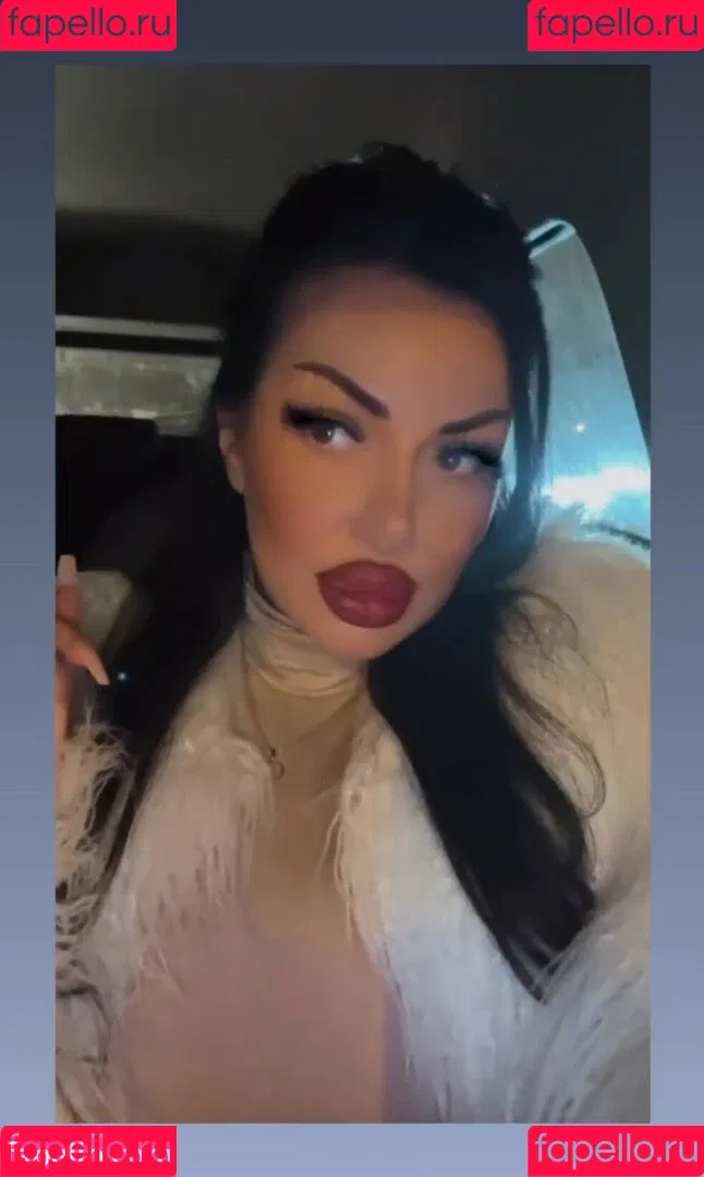 Kristina Karieva / alicia_kristina / kristinkarieva Onlyfans Photo Gallery 