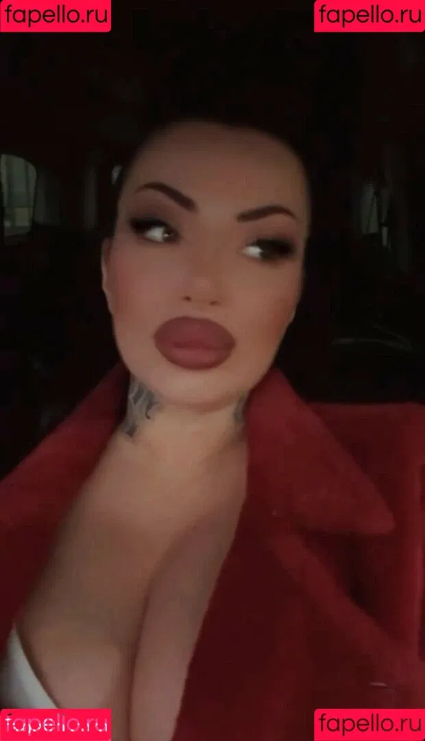 Kristina Karieva / alicia_kristina / kristinkarieva Onlyfans Photo Gallery 