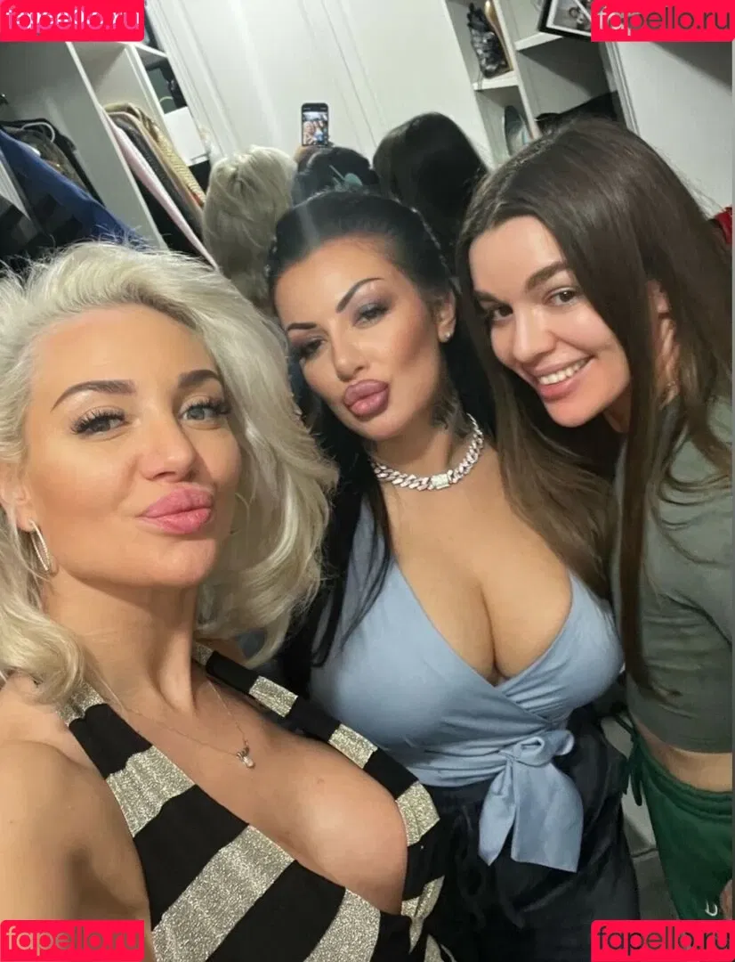 Kristina Karieva / alicia_kristina / kristinkarieva Onlyfans Photo Gallery 