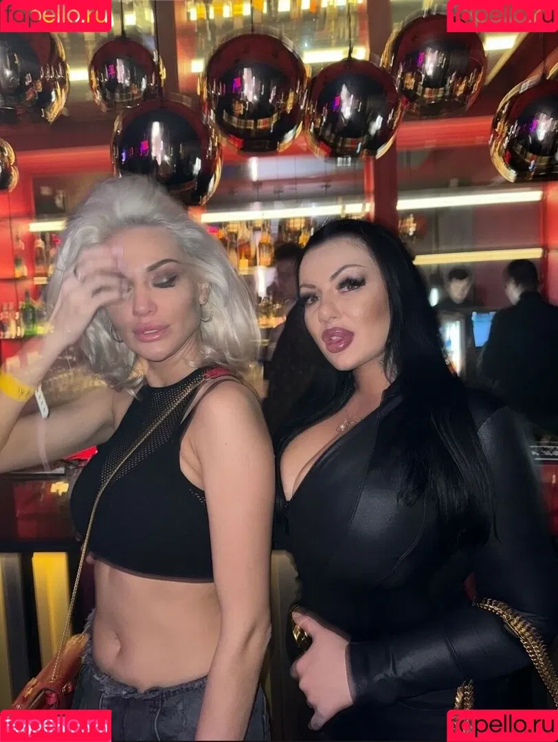 Kristina Karieva / alicia_kristina / kristinkarieva Onlyfans Photo Gallery 