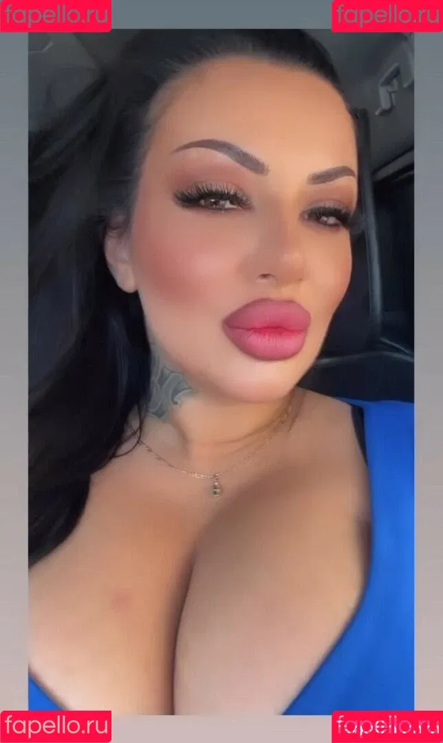 Kristina Karieva / alicia_kristina / kristinkarieva Onlyfans Photo Gallery 