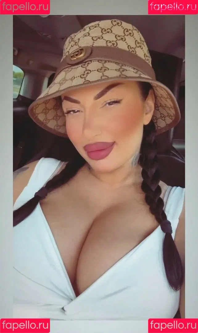 Kristina Karieva / alicia_kristina / kristinkarieva Onlyfans Photo Gallery 