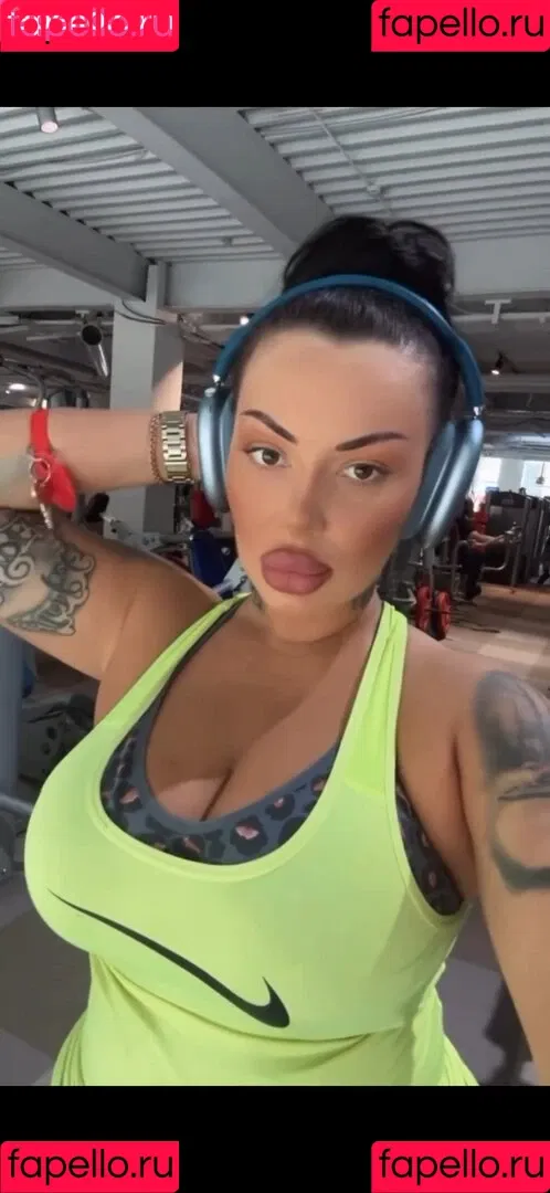 Kristina Karieva / alicia_kristina / kristinkarieva Onlyfans Photo Gallery 