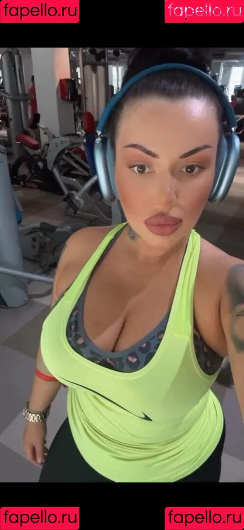 Kristina Karieva / alicia_kristina / kristinkarieva Onlyfans Photo Gallery 