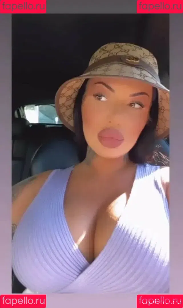 Kristina Karieva / alicia_kristina / kristinkarieva Onlyfans Photo Gallery 