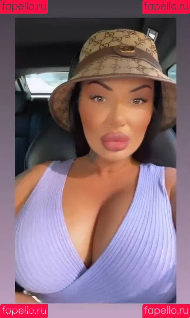 Kristina Karieva / alicia_kristina / kristinkarieva Onlyfans Photo Gallery 