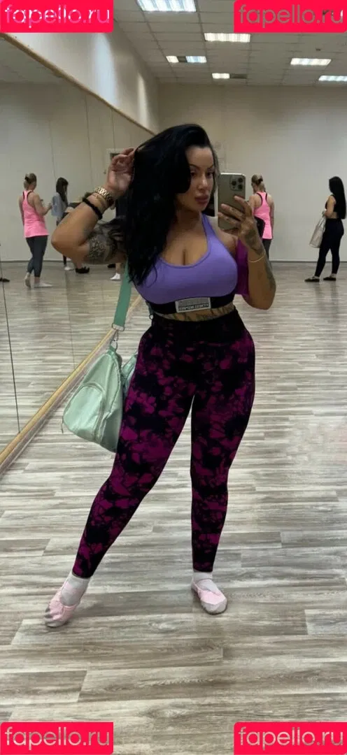 Kristina Karieva / alicia_kristina / kristinkarieva Onlyfans Photo Gallery 