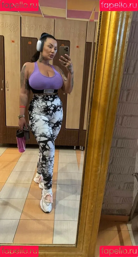 Kristina Karieva / alicia_kristina / kristinkarieva Onlyfans Photo Gallery 