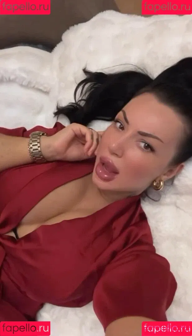 Kristina Karieva / alicia_kristina / kristinkarieva Onlyfans Photo Gallery 