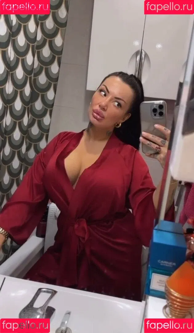 Kristina Karieva / alicia_kristina / kristinkarieva Onlyfans Photo Gallery 