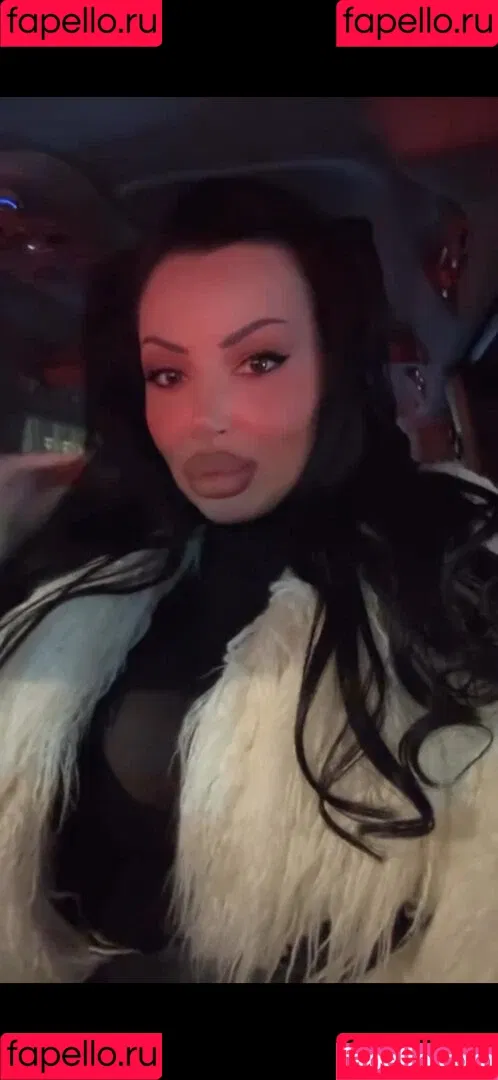 Kristina Karieva / alicia_kristina / kristinkarieva Onlyfans Photo Gallery 