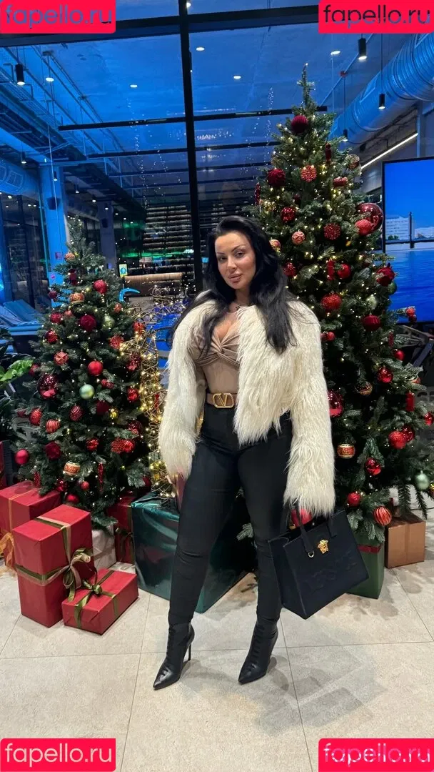 Kristina Karieva / alicia_kristina / kristinkarieva Onlyfans Photo Gallery 