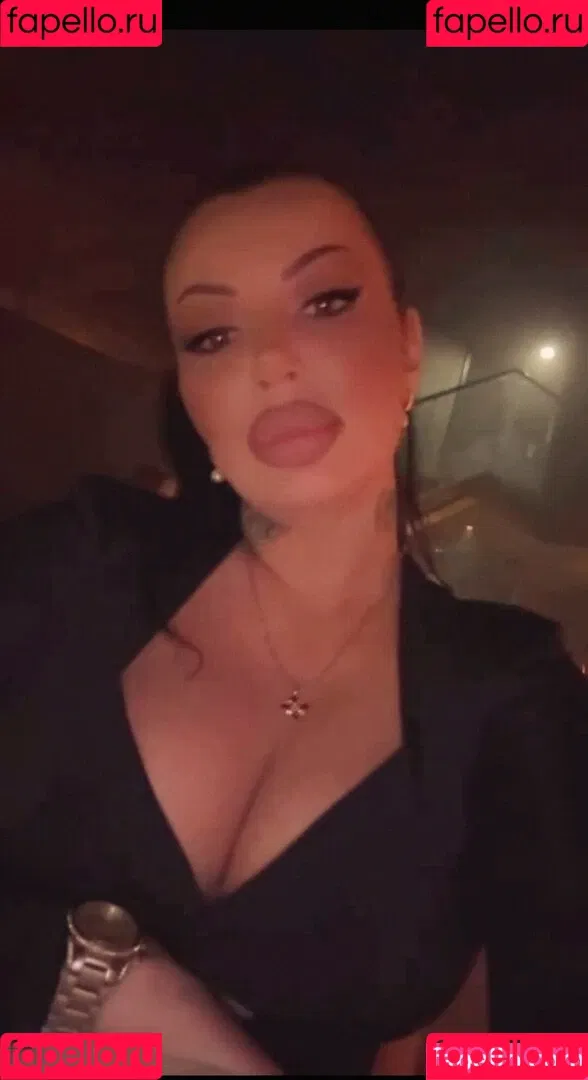 Kristina Karieva / alicia_kristina / kristinkarieva Onlyfans Photo Gallery 