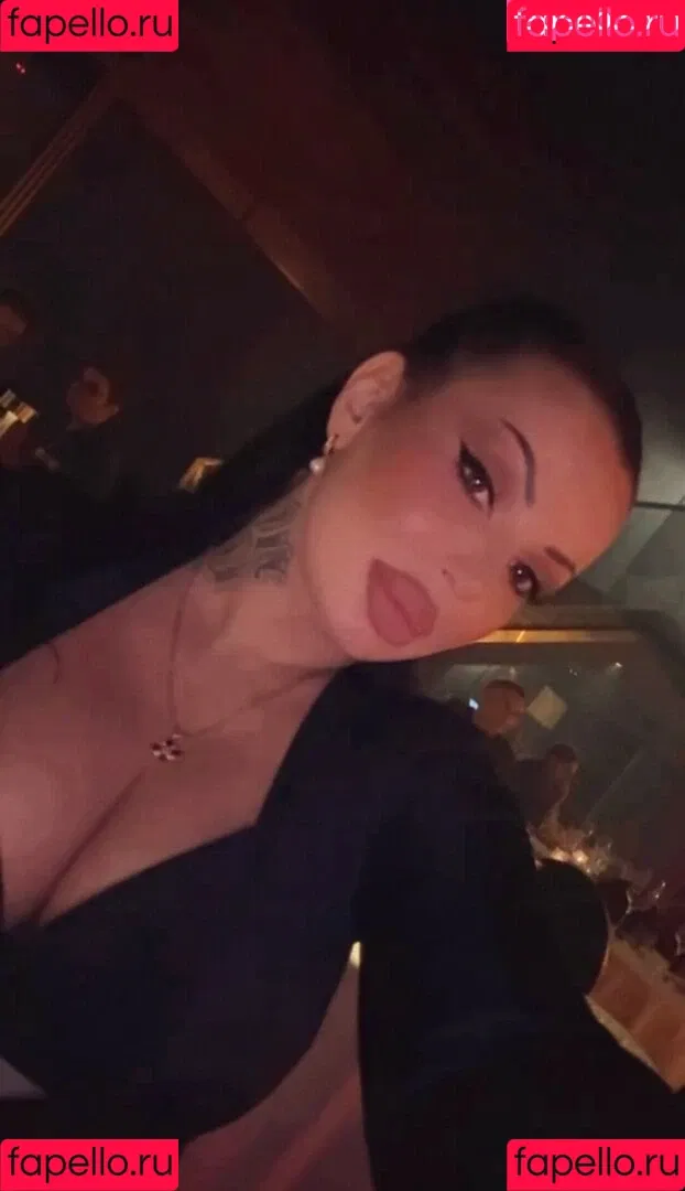 Kristina Karieva / alicia_kristina / kristinkarieva Onlyfans Photo Gallery 