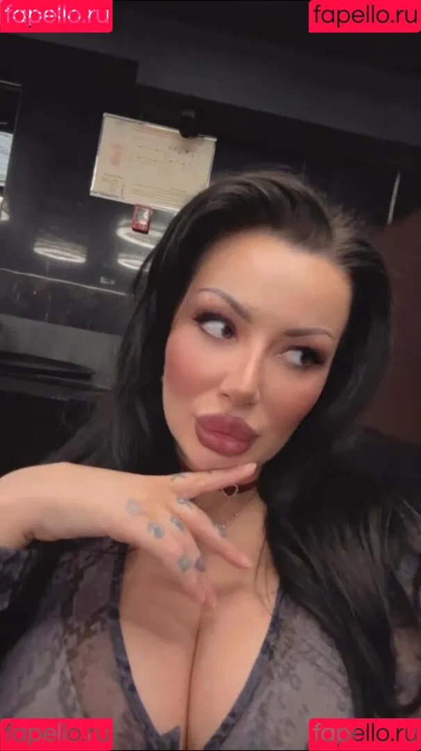 Kristina Karieva / alicia_kristina / kristinkarieva Onlyfans Photo Gallery 