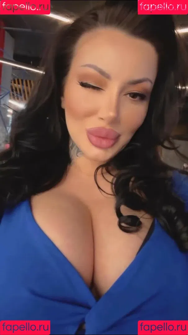 Kristina Karieva / alicia_kristina / kristinkarieva Onlyfans Photo Gallery 