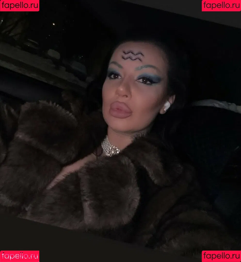 Kristina Karieva / alicia_kristina / kristinkarieva Onlyfans Photo Gallery 