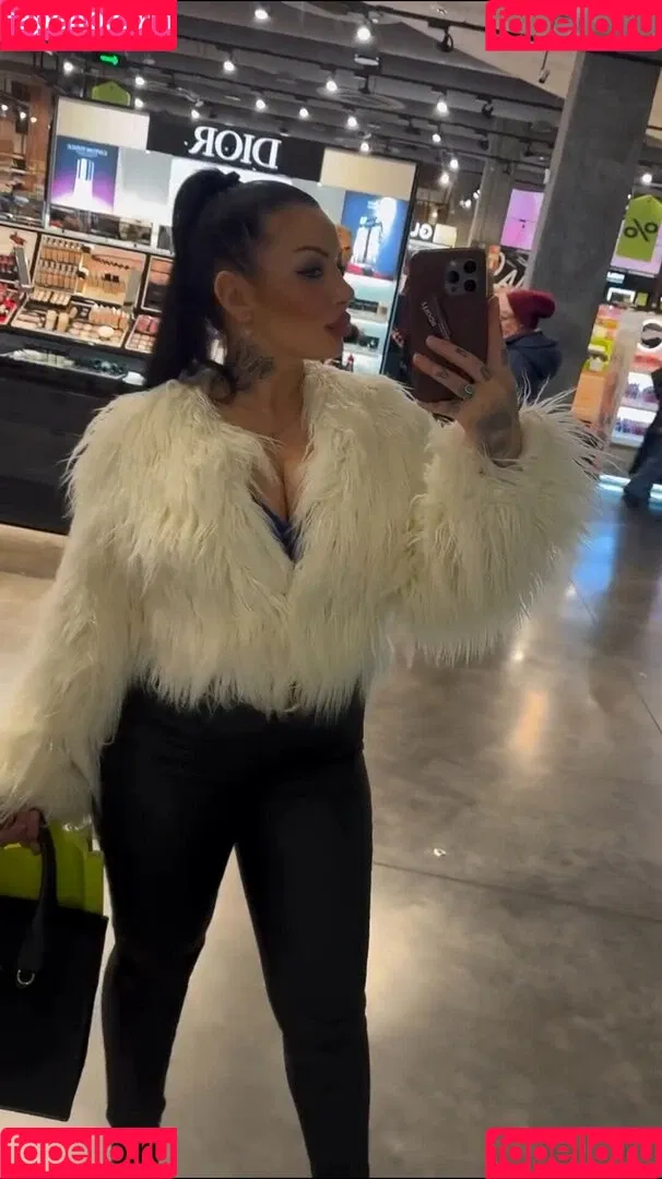 Kristina Karieva / alicia_kristina / kristinkarieva Onlyfans Photo Gallery 