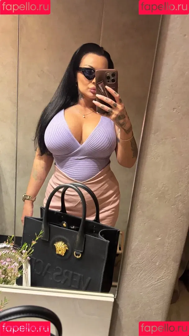 Kristina Karieva / alicia_kristina / kristinkarieva Onlyfans Photo Gallery 