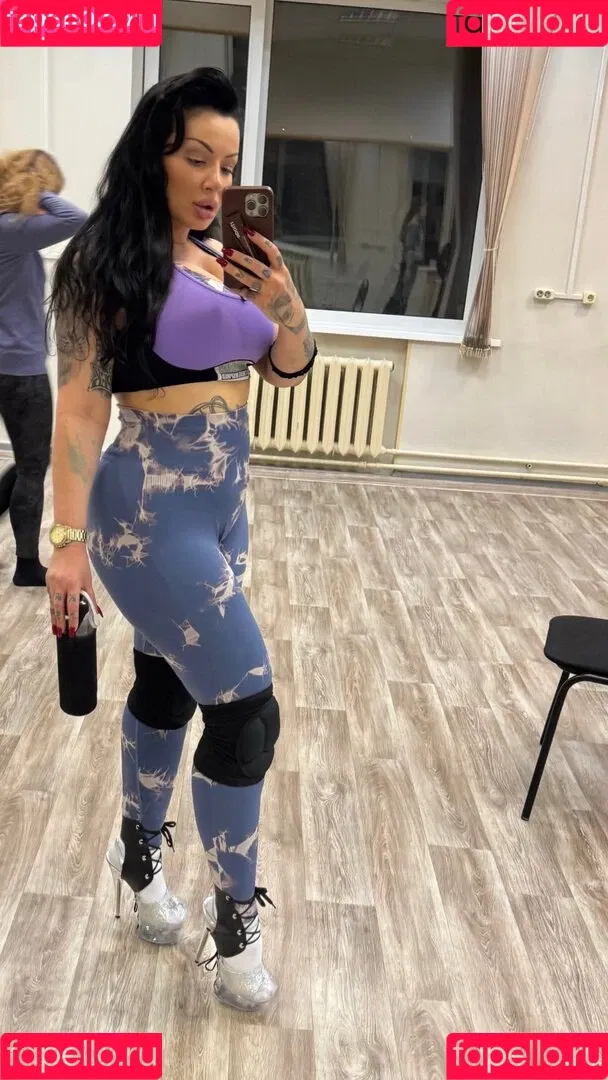 Kristina Karieva / alicia_kristina / kristinkarieva Onlyfans Photo Gallery 