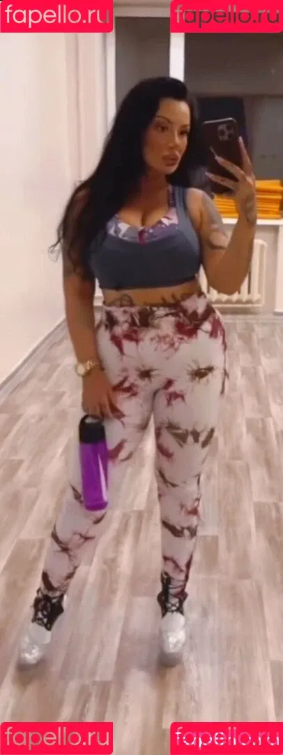 Kristina Karieva / alicia_kristina / kristinkarieva Onlyfans Photo Gallery 