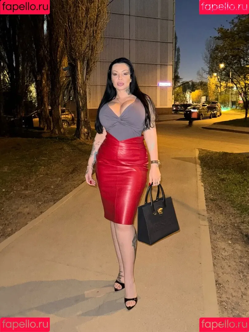 Kristina Karieva / alicia_kristina / kristinkarieva Onlyfans Photo Gallery 