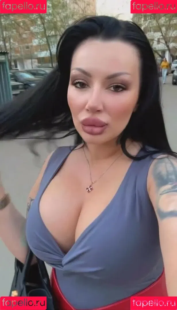 Kristina Karieva / alicia_kristina / kristinkarieva Onlyfans Photo Gallery 