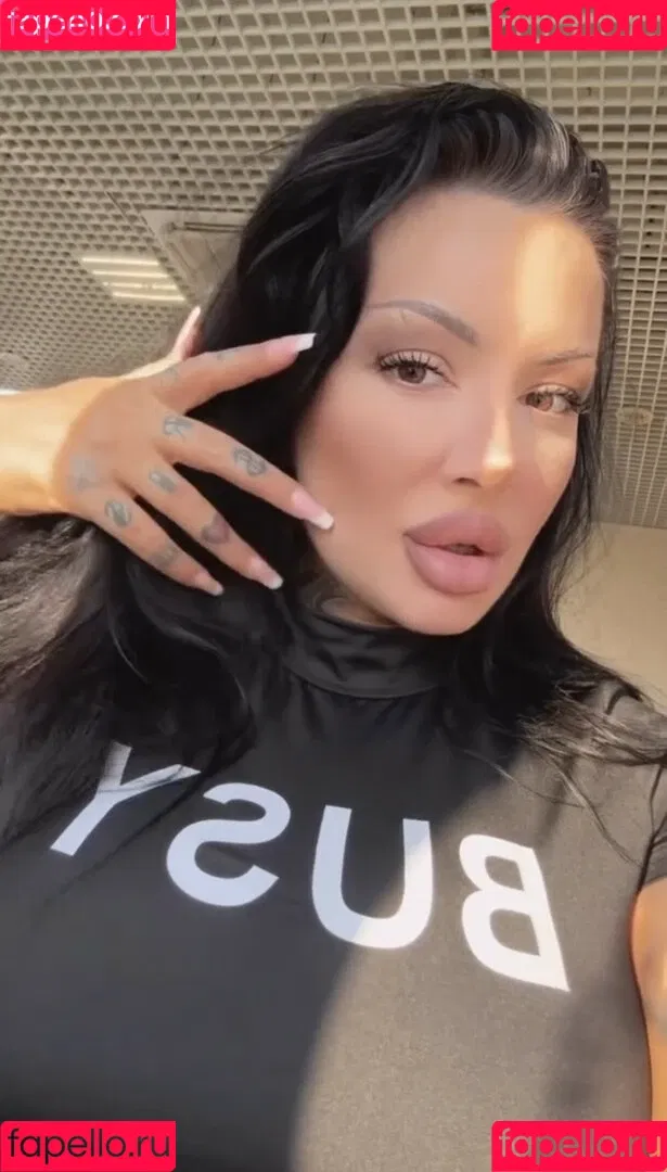 Kristina Karieva / alicia_kristina / kristinkarieva Onlyfans Photo Gallery 