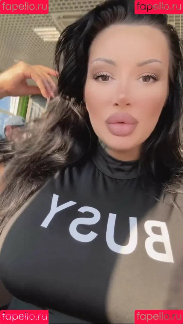 Kristina Karieva / alicia_kristina / kristinkarieva Onlyfans Photo Gallery 