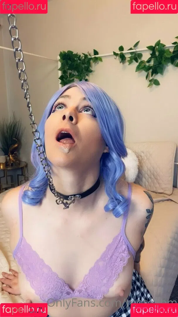 mollysmyles / motogem Onlyfans Photo Gallery 