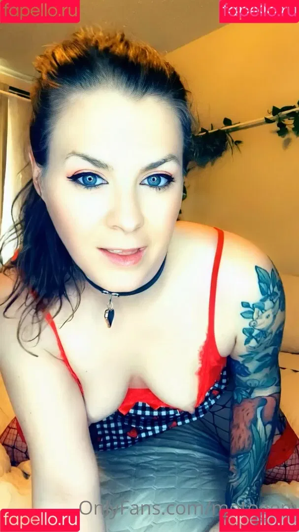 mollysmyles / motogem Onlyfans Photo Gallery 