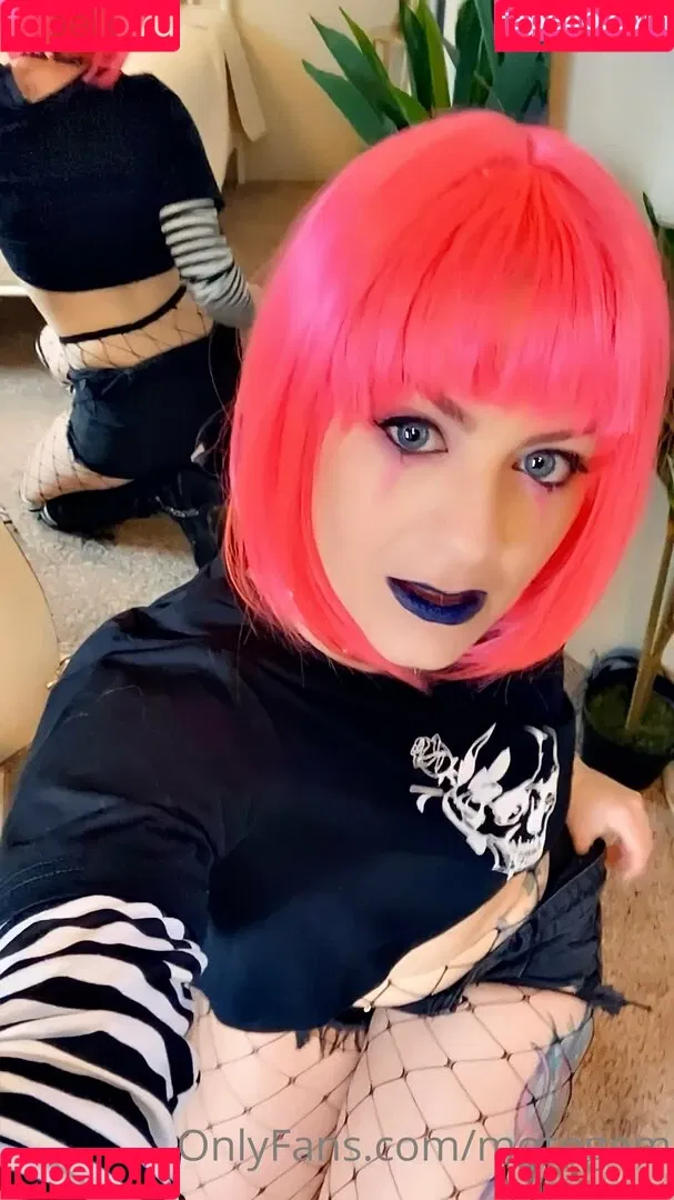 mollysmyles / motogem Onlyfans Photo Gallery 