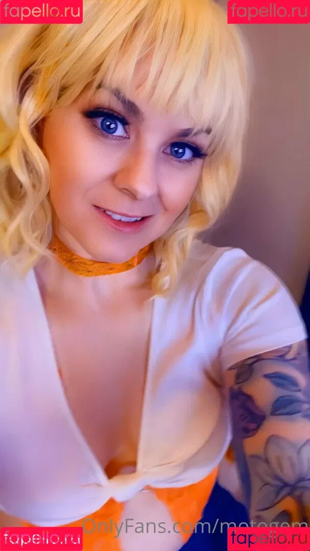 mollysmyles / motogem Onlyfans Photo Gallery 