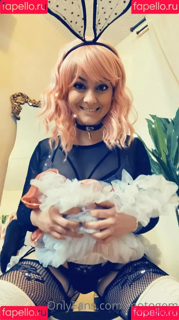 mollysmyles / motogem Onlyfans Photo Gallery 