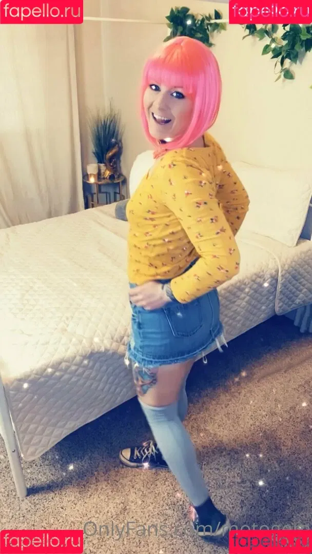 mollysmyles / motogem Onlyfans Photo Gallery 