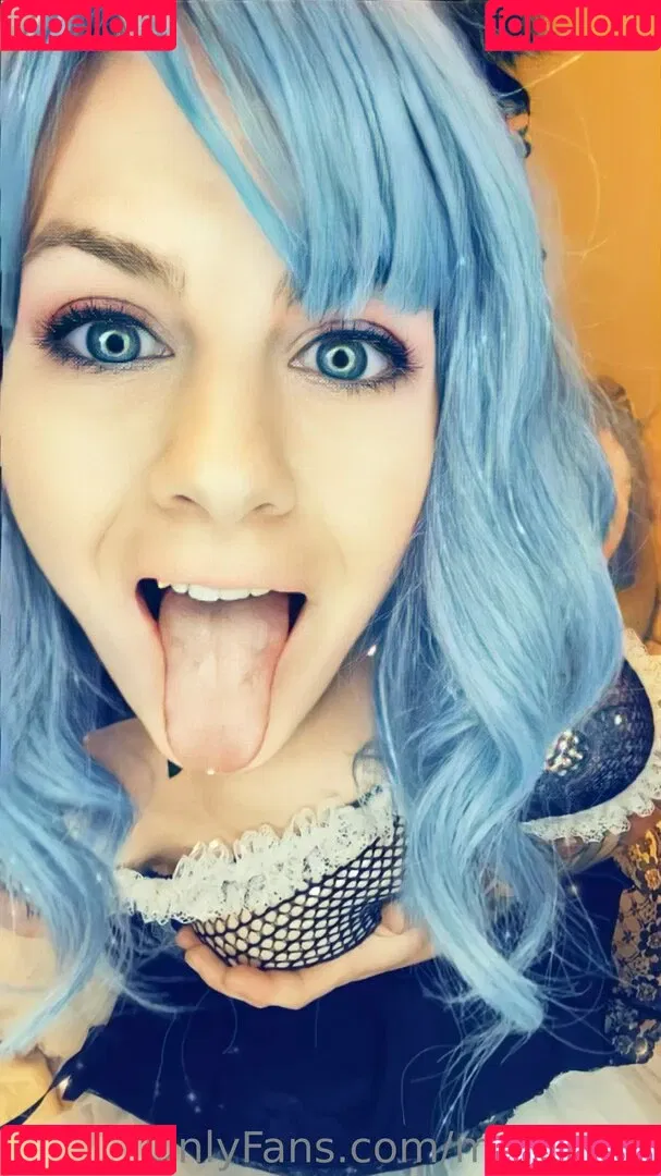 mollysmyles / motogem Onlyfans Photo Gallery 