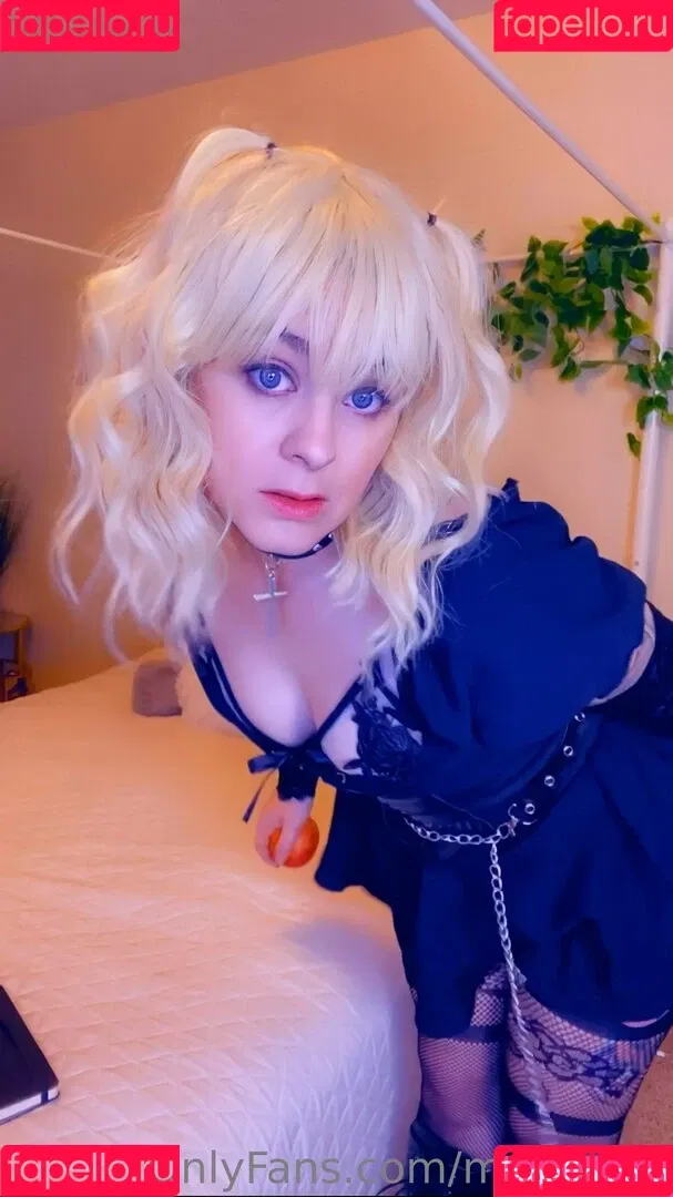 mollysmyles / motogem Onlyfans Photo Gallery 